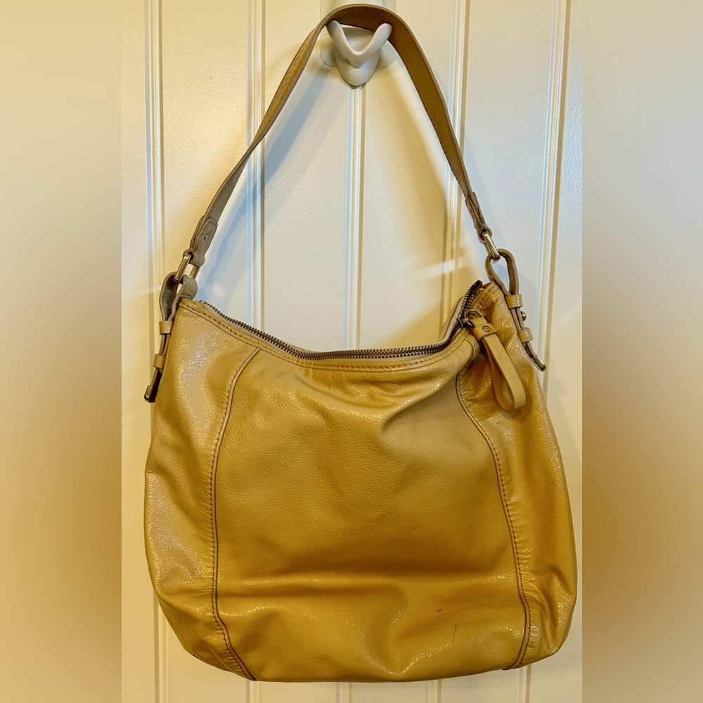 Vintage COLE HAAN honey colored hobo